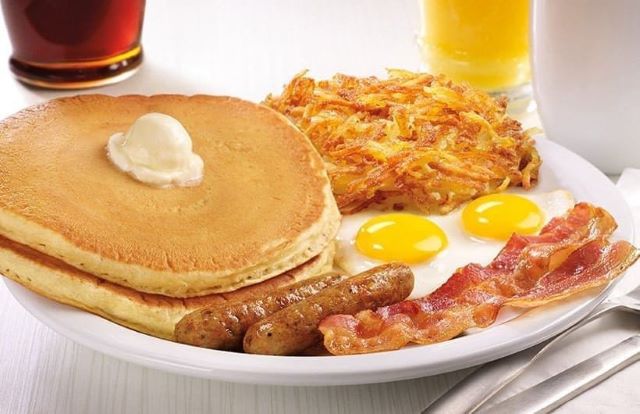 Du lịch đường dài đặc biệt cần một bữa ăn sáng kiểu Mỹ. (Nguồn: Historic Boyertown)