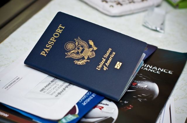 Hộ chiếu và thị thực là hai giấy tờ không thể thiếu cho chuyến du lịch của bạn